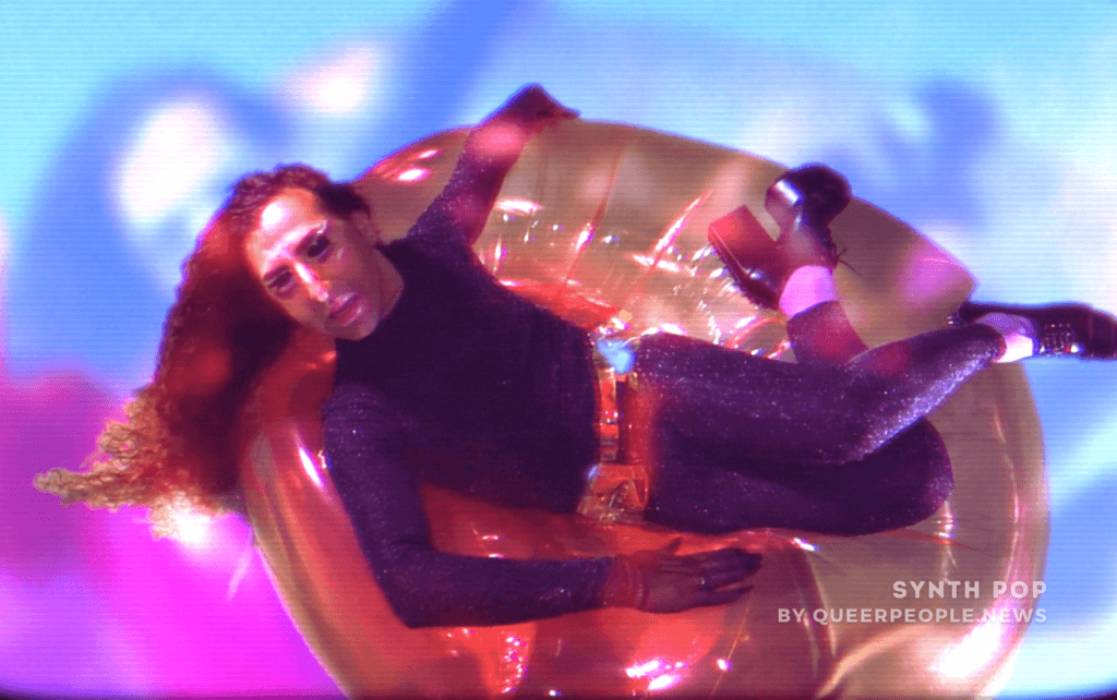 Carlos Ucedda releasing Inflatable E-doll (Parte One)