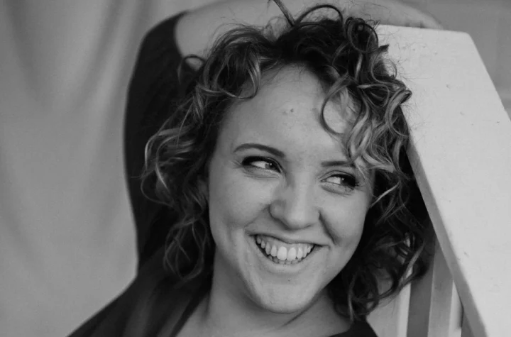 Sarah Giles Makes Room on Instructions on How to Be a Cloud for Stillness