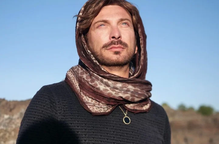 Giuseppe Cucè Makes Room on Estasi E Veleno for Listeners Who Do Not Speak Italian